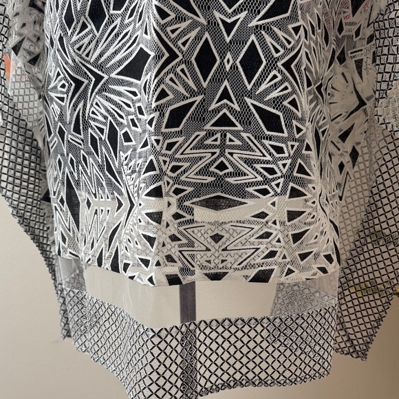 Parker Beach Black and White Geometric CoverUp - Picture 3 of 10